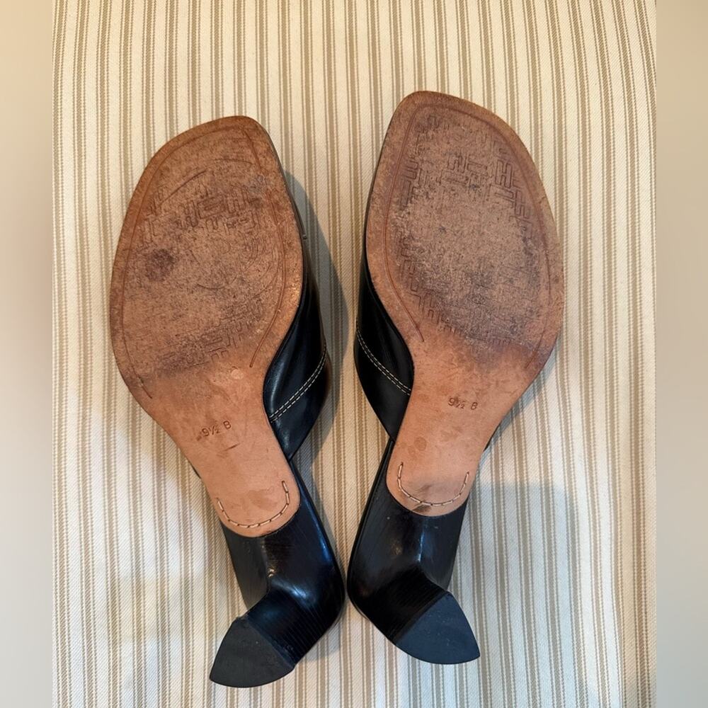Cole Haan 90s Y2K Country Black Leather Open Stitch Heels - Picture 4 of 4